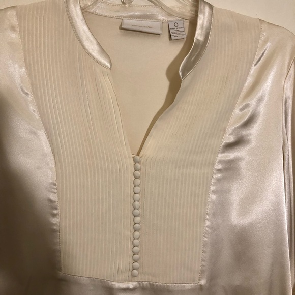 Woman’s Chico’s Blouse size small - Picture 4 of 11